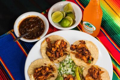3-Hour Night Tacos and Mezcal Crawl in Mexico with Guide - The 3-hour pace: how much walking and how much eating