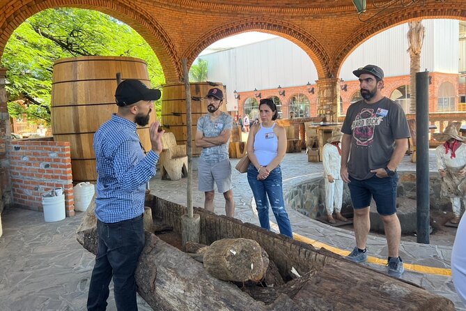 Classic Tequila Tour and CANTARITOS EL GÜERO - Lunch timing: enjoy the break, but plan for it