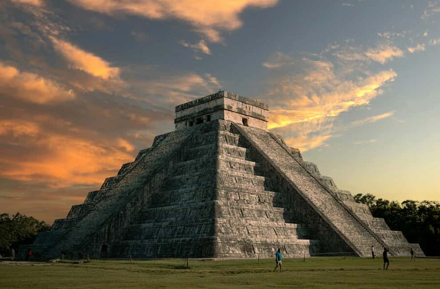 From Cancun: Chichén Itzá, cenote, Valladolid, and Tequila - A long day that’s built for the big hits