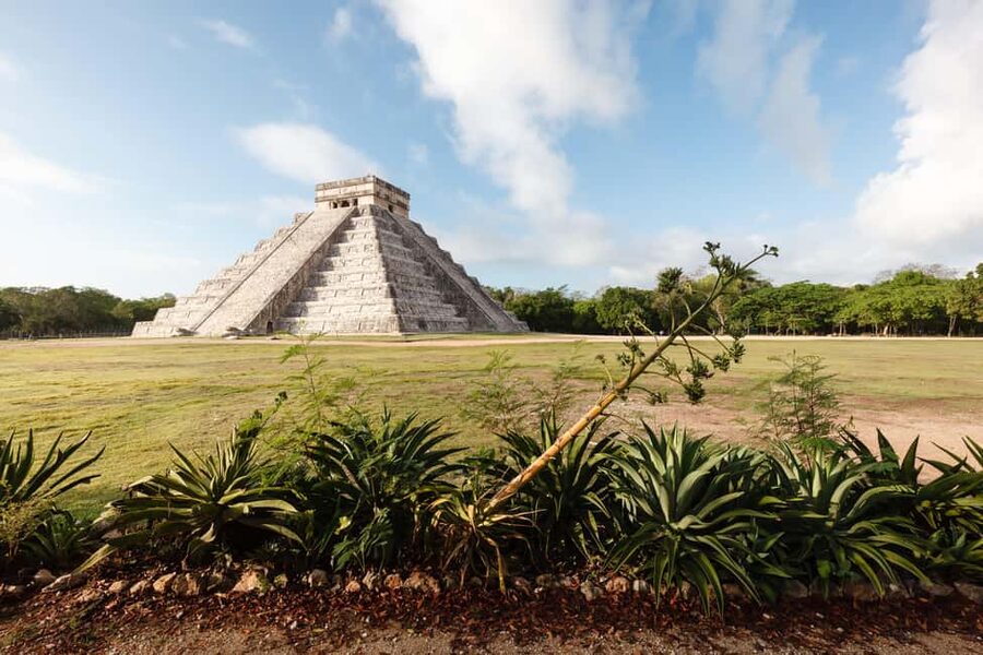 From Cancun: Chichén Itzá, cenote, Valladolid, and Tequila - Chichén Itzá and the Pyramid of Kukulcán: how to see the magic