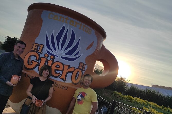 Full Day in Tequila with Tasting and party in Cantaritos - Guides set the tone: why the English storytelling matters