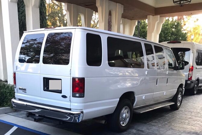 Guadalajara Airport(GDL) to Tequila - Round-Trip Private Transfer - Private vehicle value: when $204.24 per person makes sense
