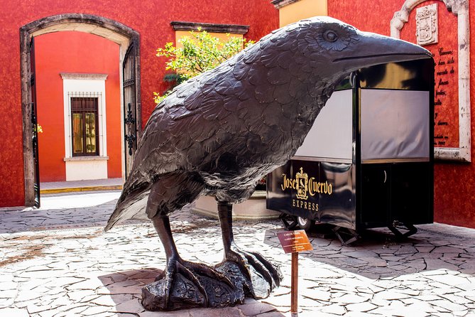 José Cuervo Tequila Day Experience from Guadalajara - Group size (max 20) and why your guide matters