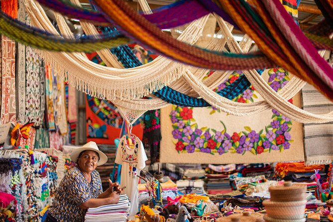 Magical Todos Santos Tour, Camel Ranch, Lunch and Tequila - Carpet-making factory near Pescadero: real craft, real sales pressure