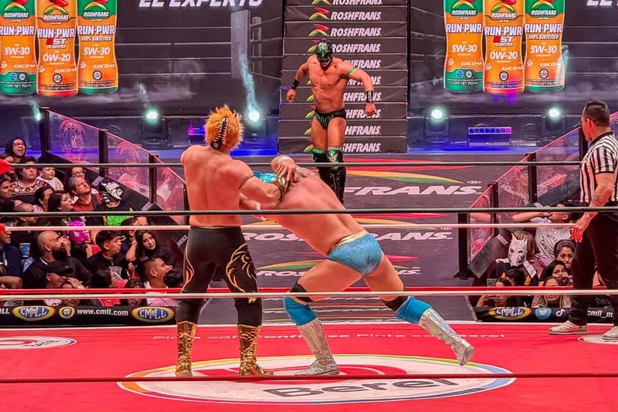 Mexico City: Lucha Libre Show, Walking Tour & Tequila - Cantinas and Taquerías: How to Eat Without Derailing the Show