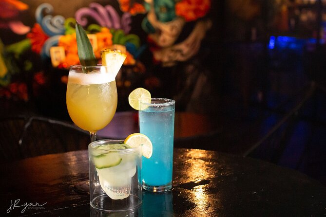 Mezcal vs. Tequila Cocktail Tasting in a Cantina - The Bar Vibe and the Show: Why the Entertainment Is Part of the Drink