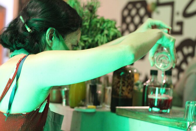 Mixology class with Mezcal in Oaxaca - Oaxaca City at 7:30 pm: the right time for mezcal practice