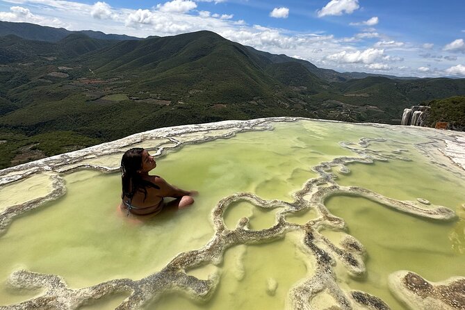 Monte Albán, Hierve el Agua, Mezcal distillery & Teotitlán rugs - Private transport and flexible guides: the difference you feel