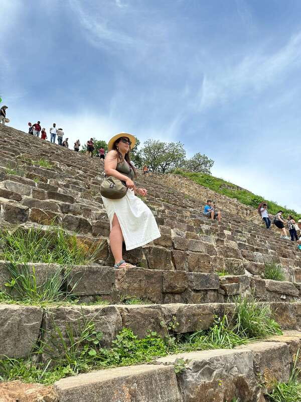Oaxaca: Monte Albán, Hierve el agua, Mezcal and Teotitlán - Private transportation and timing: what 9 hours feels like