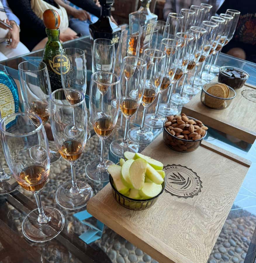 Premium Tequila Route with professional tasting - Cantaritos El Güero: the final regional drink with live music