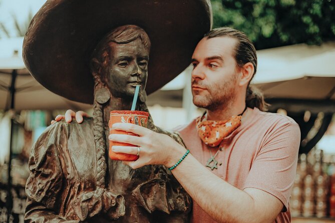 Private Tequila Tour and Agavero Landscape Visit - The Titan factor: why the guide makes it unforgettable