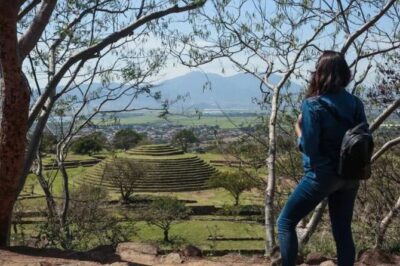 Private Tour one day of Adventure in the Guachimontones and Tequila Pueblo Mágico - Tequila distillery visit in 1 hour: artisanal roots, real-world production