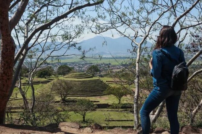 Private Tour one day of Adventure in the Guachimontones and Tequila Pueblo Mágico - Tequila distillery visit in 1 hour: artisanal roots, real-world production