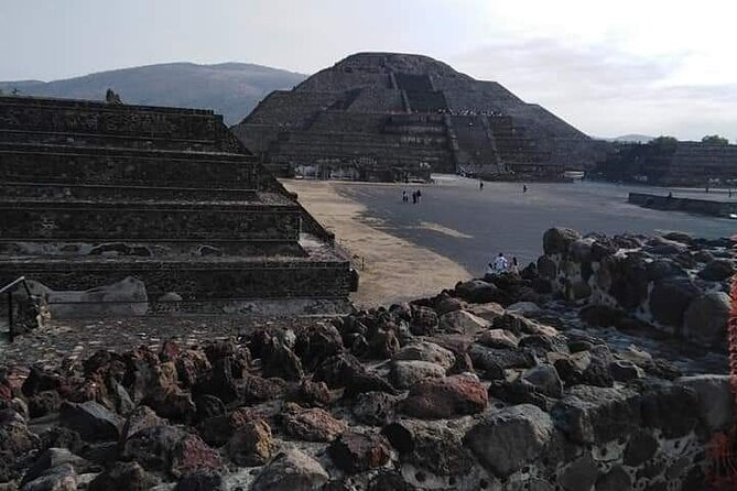 Private Tour Teotihuacan Tequila&quesadilla - Getting there: CDMX pickup that keeps the day on track