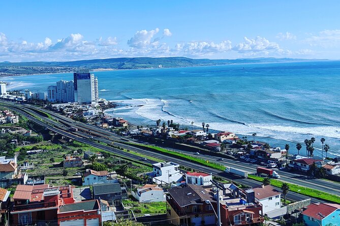 Puerto Nuevo Lobster and Tequila Tour - Stop 1: Mariscos Los Cabos and the Baja taco kickoff