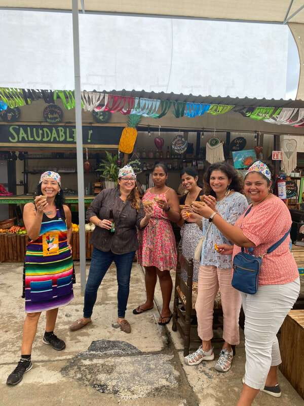 San José del Cabo:Cooking Class +Margaritas & Mezcal tasting - The bar service that stays open the whole time