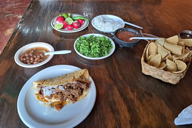 Tacos, Tequila, Cerveza - A Private Tour of Ensenada - Stop 1: Taquería La México and the Quesa-Taco Move
