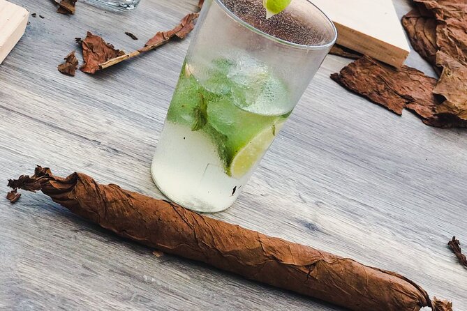 Taste of Mexico: Rolling Cigar & Tequila Experience with transfer - Getting There and Meeting Up: Where Instructions Often Trip People Up