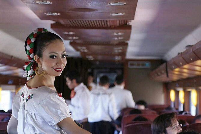 Tequila Day Trip from Guadalajara with Jose Cuervo Express Train - English tours, guides, and the one thing to watch for