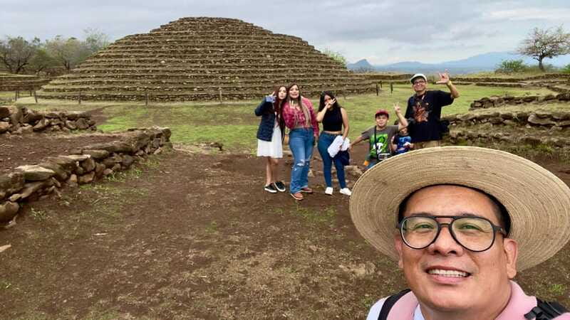 Tequila/Guahcimontones: Cultural Heritage Route Tour - José Cuervo distillery gallery: learning the industry and getting photo/shop time