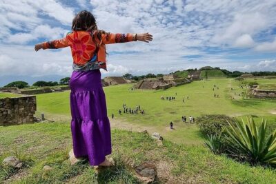 Tour Monte Albán, Hierve el agua, Teotitlán Del Valle and Mezcal - Tlacolula market break: where to eat when lunch isn’t included