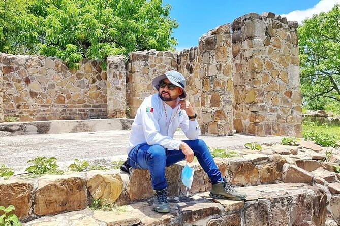 Tour Monte Albán, Hierve el agua, Teotitlán Del Valle and Mezcal - El Rey de Matatlán mezcal: tasting rules and what to look for