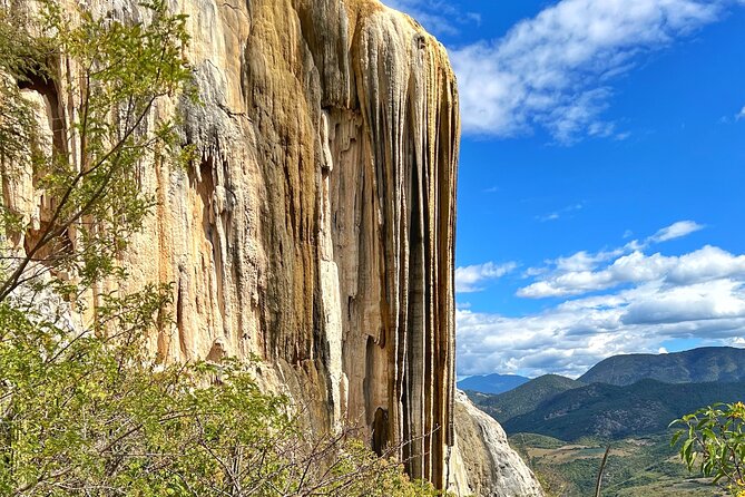 Tour Monte Albán, Hierve el agua, Teotitlán Del Valle and Mezcal - Timing, transportation, and the reality of an 8-hour day