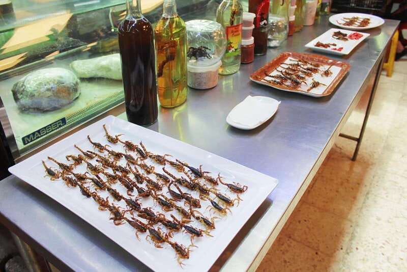 Tour of Mexican markets with Mezcal and traditional food - Key things you will notice