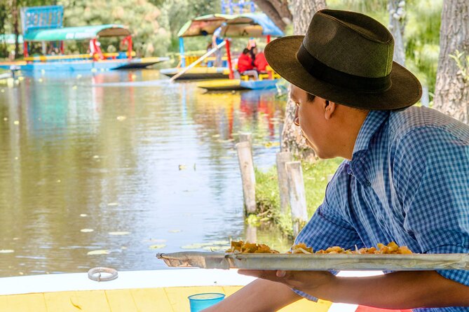 Xochimilco Magic: Culture, Canals & Mezcal, 3hr boat adventure! - Guides and captains: why this tour depends on the host