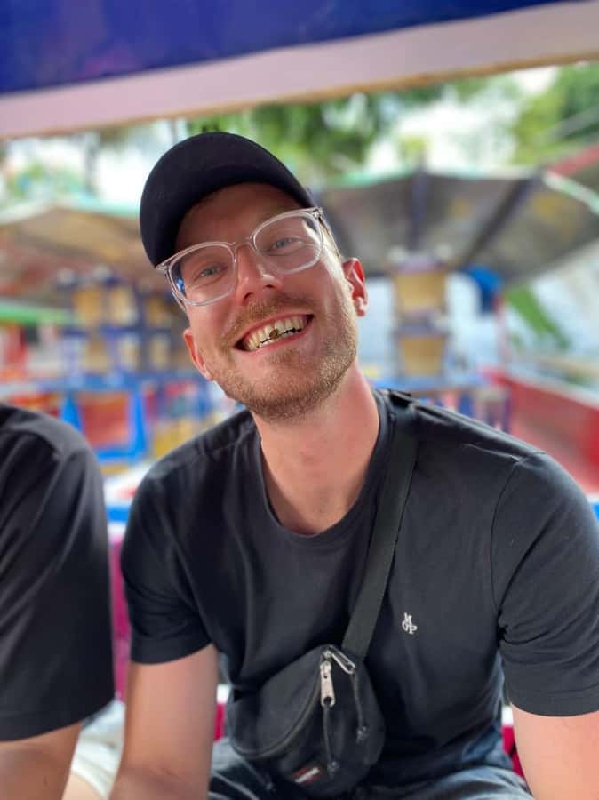 Xochimilco's Wild Side: Mezcal, Insects & Culture - Xochimilco by Trajinera: the start of a very Mexican day